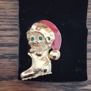 Avon Gold Cat in Santa Hat Brooch